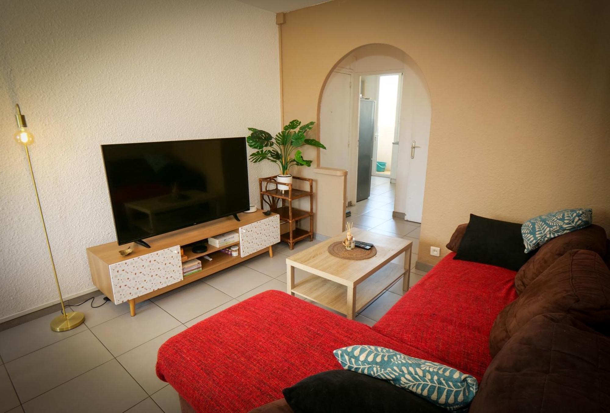 6 Pers A 5 Min -plage Et Aeroport Apartment Marignane